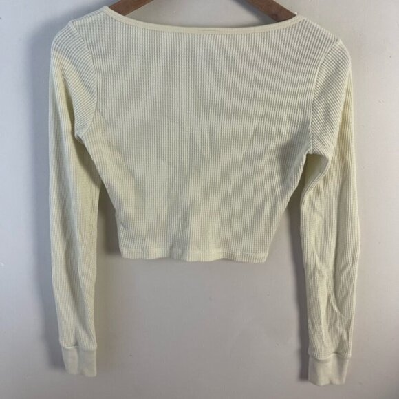Aritzia TNA Wafflex Scoop Neck Notch Long Sleeve in Butter yellow XS cropped - Picture 3 of 10